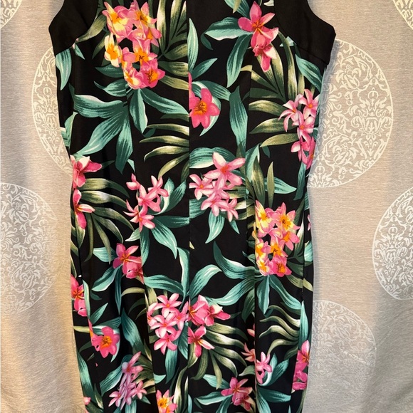 AB Studio Floral Black Pink and Green  Size 6 EUC RN# 31310 - Picture 3 of 8